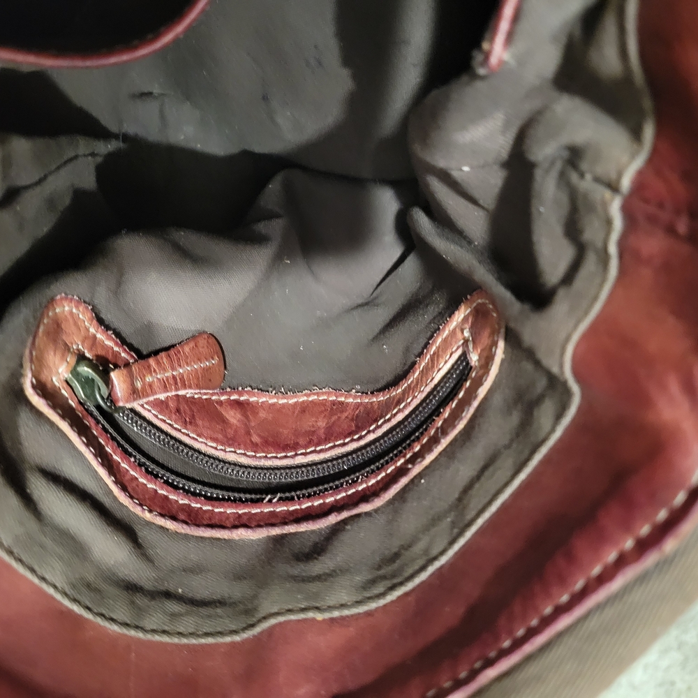 BED|STU Red Crossbody Bag - Picture 6 of 9